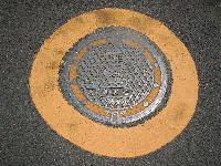 写真:マンホール1