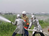 写真:放水訓練の様子