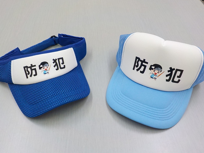 写真:サンバイザー、帽子