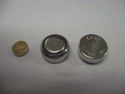写真:ボタン電池