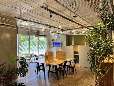 写真:PlanTラウンジ奥側部分