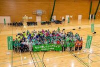 写真:新撰組のコスプレをした大勢の市民の様子