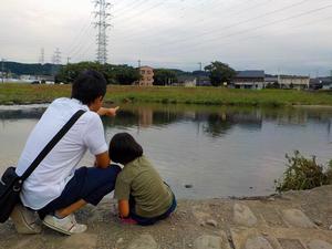 写真:仲の良い親子