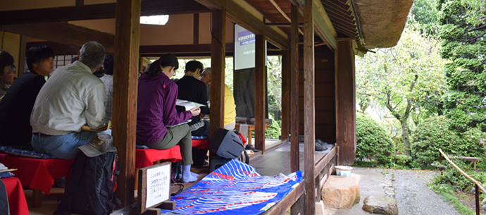 写真:研究者や歴史の愛好家が集まる現地イベント
