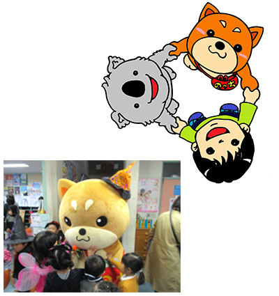 写真1:子どもたちが遊ぶ様子 写真2:大人の話を熱心にきく子どもたちの様子