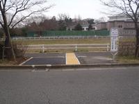 写真:「並木橋」バス停の待合いスペース