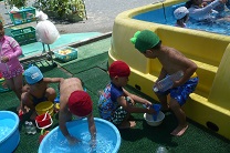 水あそび4歳写真