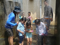 夢が丘小学校プール5歳写真