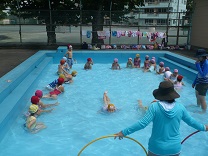 夢が丘小学校プール5歳写真