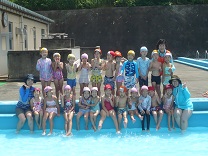 夢が丘小学校プール5歳写真