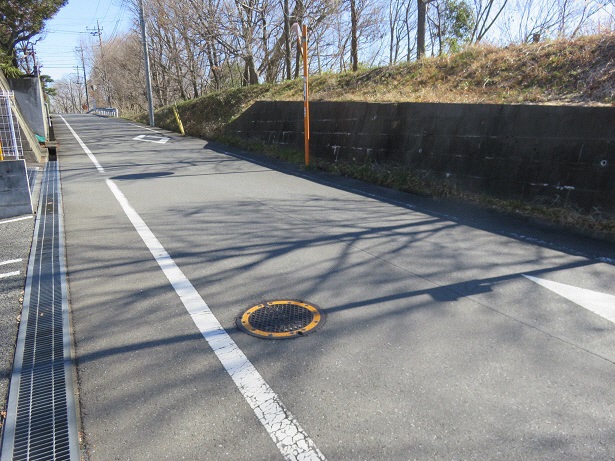 写真:路上にある消火栓