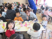 写真：お別れ会食会