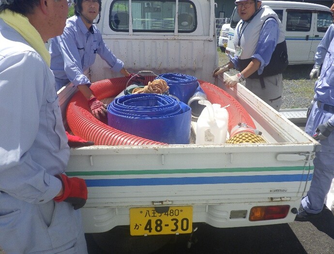 ポンプ訓練の様子の写真2