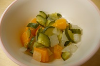 写真：ピーチサラダ