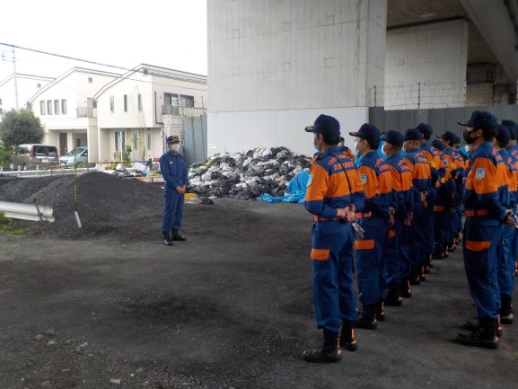 写真:整列(日野消防署長挨拶)