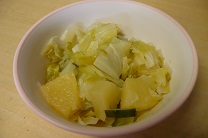写真：パインサラダ