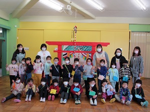 写真：もぐさ台保育園神社