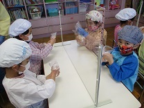 写真：5歳児調理保育