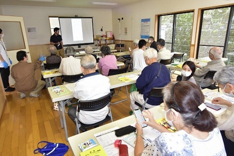 写真 スマートフォン講座の様子