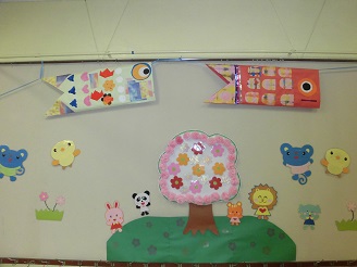 こいのぼり制作の様子の写真