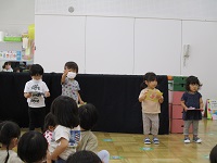 1歳児2歳児誕生児の写真です。