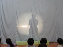 写真：影絵あそび