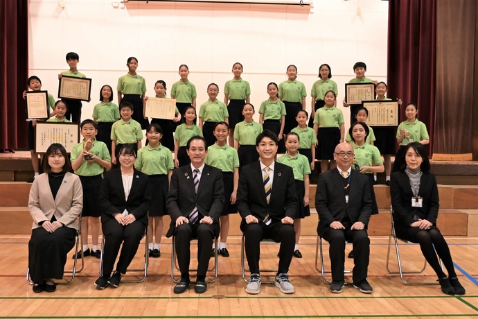七生緑小学校の皆さまと大坪市長