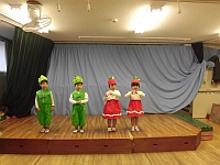 こあらぐみの発表の写真