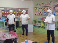 給食調理員の写真