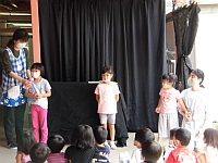 写真:誕生児紹介