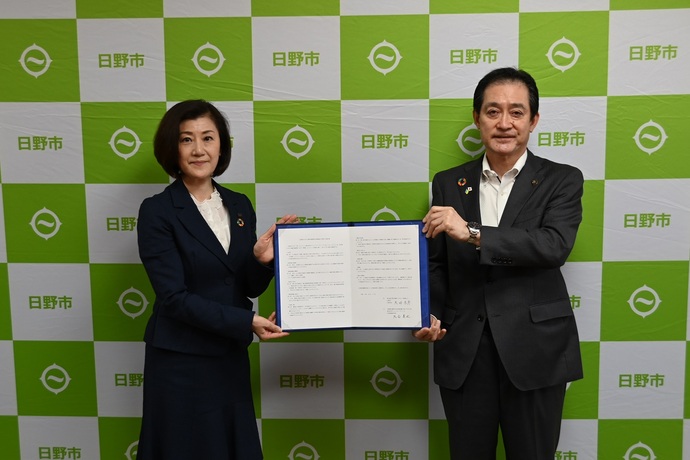 写真:災害協定締結式での記念撮影