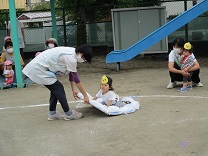 写真：0歳児運動会