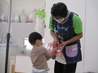 お客さんを乗せている写真です。