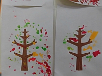 写真:2歳児の製作