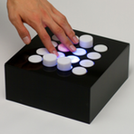 写真：触覚や画像処理を応用した電子楽器作品3