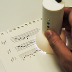 写真：触覚や画像処理を応用した電子楽器作品4