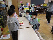 写真：学校見学