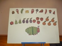 はらぺこあおむしのパネルシアターの写真