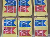 写真:5歳児のこいのぼり製作