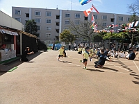 写真:5歳児のリレーの様子