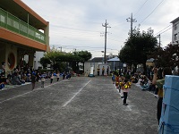 3歳児が競技前なので並んでいる写真です。