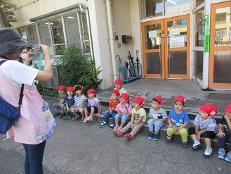 2歳児うさぎ組遠足出発前様子の写真