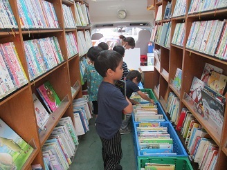 ひまわり号（3歳児）様子の写真