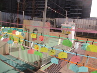 絵馬を飾っている写真