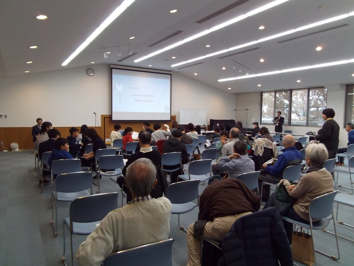 平和派遣報告会の写真