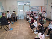 写真：おはなし会1