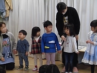 写真:誕生児紹介の様子