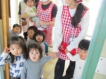 写真：春の遠足1歳児