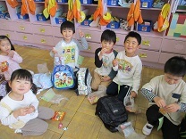 写真：春の遠足おやつ1