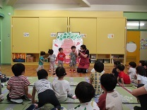 写真：誕生会インタビュー1